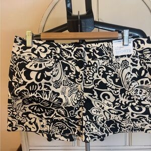 NWT New York & Company Black and White Patterned Shorts